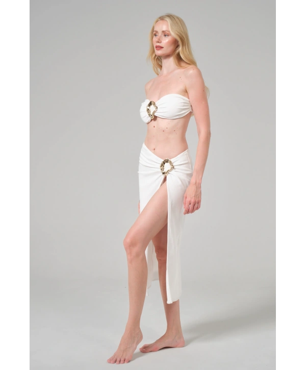Alesbutik Beyaz  Metal Tokalı Straplez Bikini ve Pareo Seti,