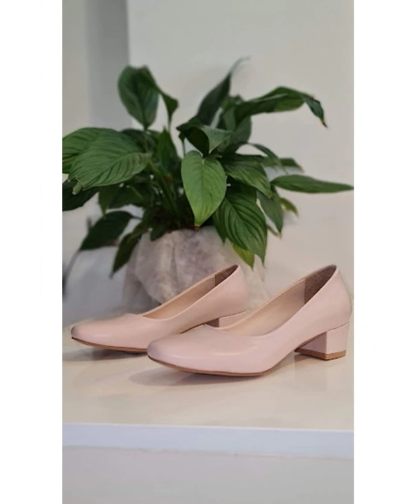 ESSTİİ 225 KISA TOPUK