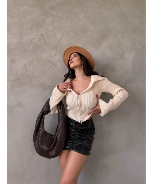 FERMUARLI TRİKO CROP