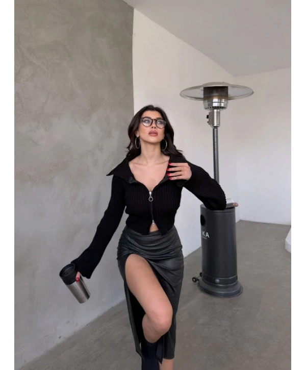 FERMUARLI TRİKO CROP