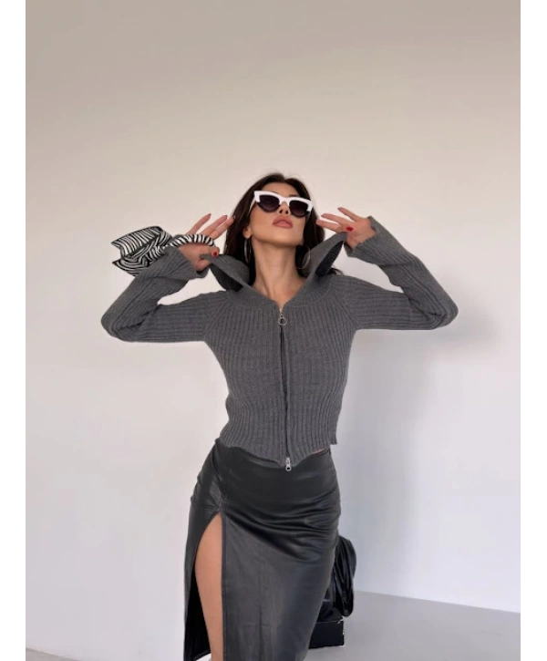 FERMUARLI TRİKO CROP