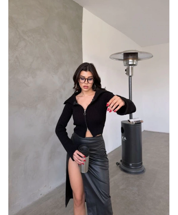 FERMUARLI TRİKO CROP