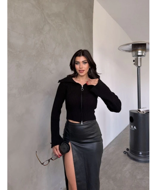 FERMUARLI TRİKO CROP