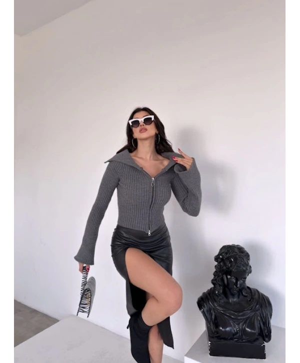 FERMUARLI TRİKO CROP