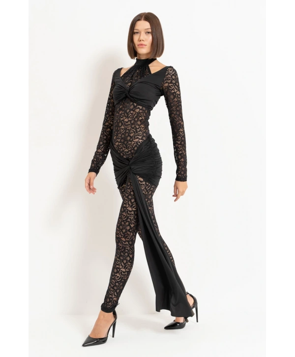 SİYAH YAKA DETAYLI DANTEL TULUM