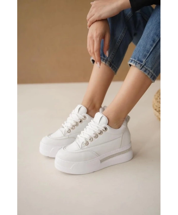 TAŞ DETAYLI SPOR AYAKKABI