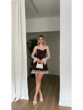 Dantel Kumaş Detaylı Saten Mini Elbise