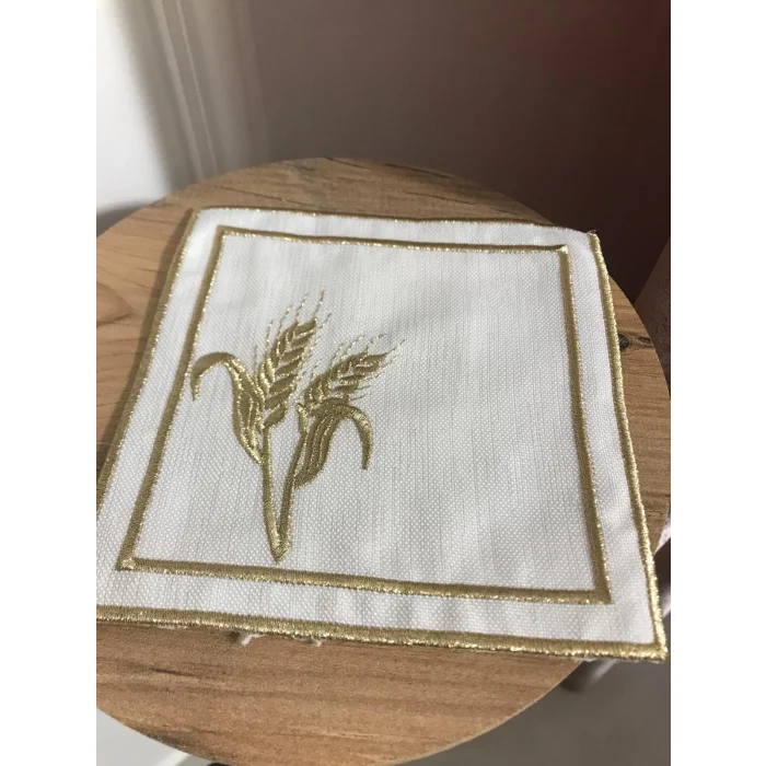 SERVILLETERO DE LINO CON BORDADO DE TRIGO BAÑADO EN ORO EN FORMA DE CUADRADO (CONJUNTO DE 6) PARA CÓCTELES, IDEAL PARA SERVIR JUNTO A LA CAFETERA.