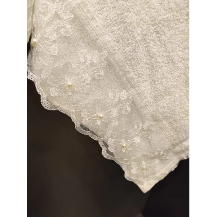 TOALLA CON BORDADO DE LUNARES TEÑIDA EN DEGRADADO NIVEMESHOME