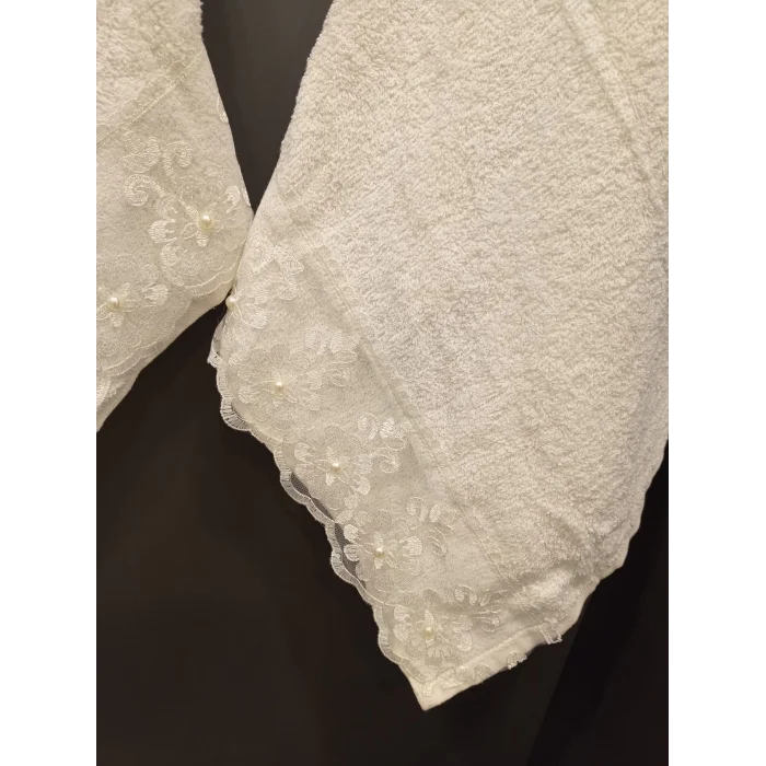 TOALLA CON BORDADO DE LUNARES TEÑIDA EN DEGRADADO NIVEMESHOME