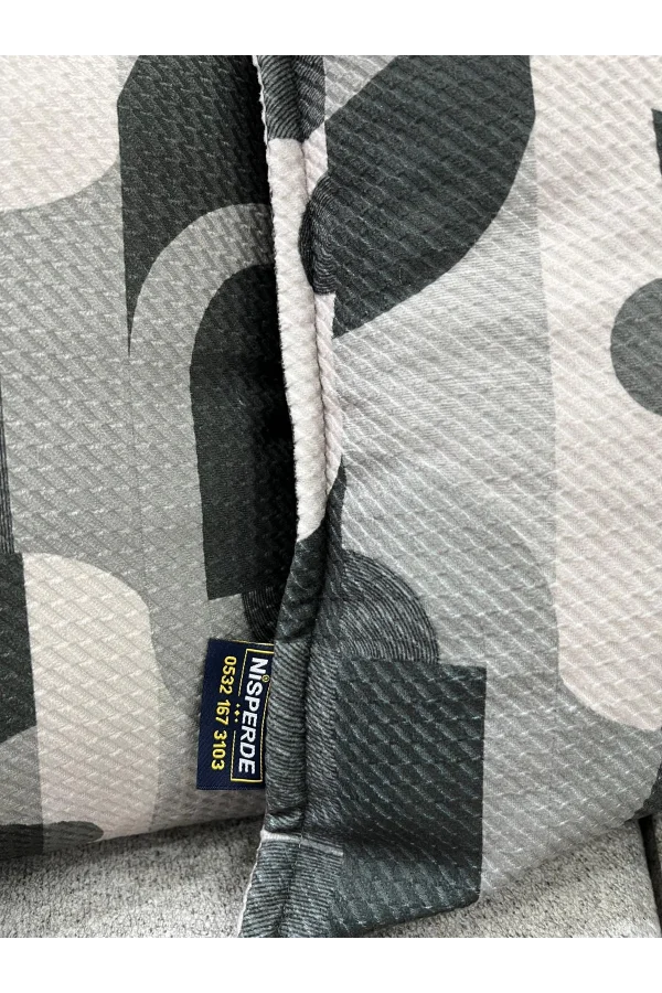 NIVEMESHOME GEOMETRİK GRİ-SİYAH DESENLİ 45X45 DOLGULU KIRLENT KILIFI