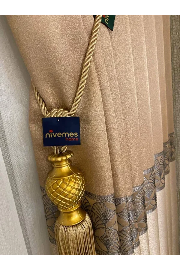 FREZYA FJ6331316V-401 CRÈME/GOLD 1/3 SIK PILE FOND RIDEAU APM