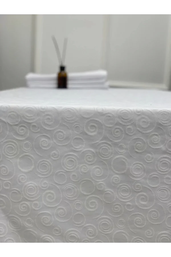 Tovaglia antimacchia con simbolo circolare bianco NIVEMESHOME 140X240