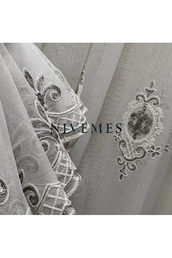 NİVEMESHOME ALİ TOROS BURÇ DESIGN 2027 VRYNT:105 1/3 DİKİŞLİ TÜL PERDE APM