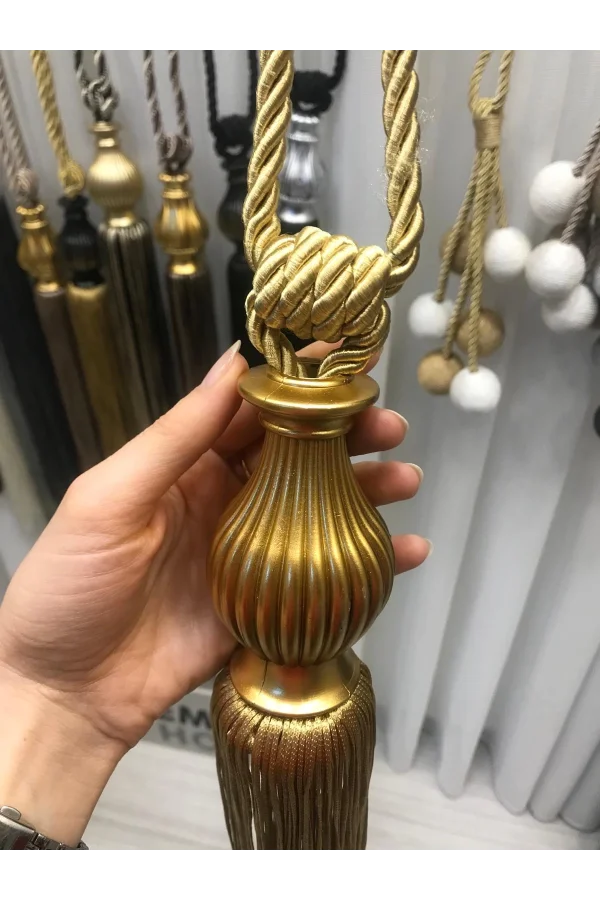 NİVEMESHOME ALTIN SAÇAKLI GOLD APARAT TAVAN TOPLAMA BRAÇOL