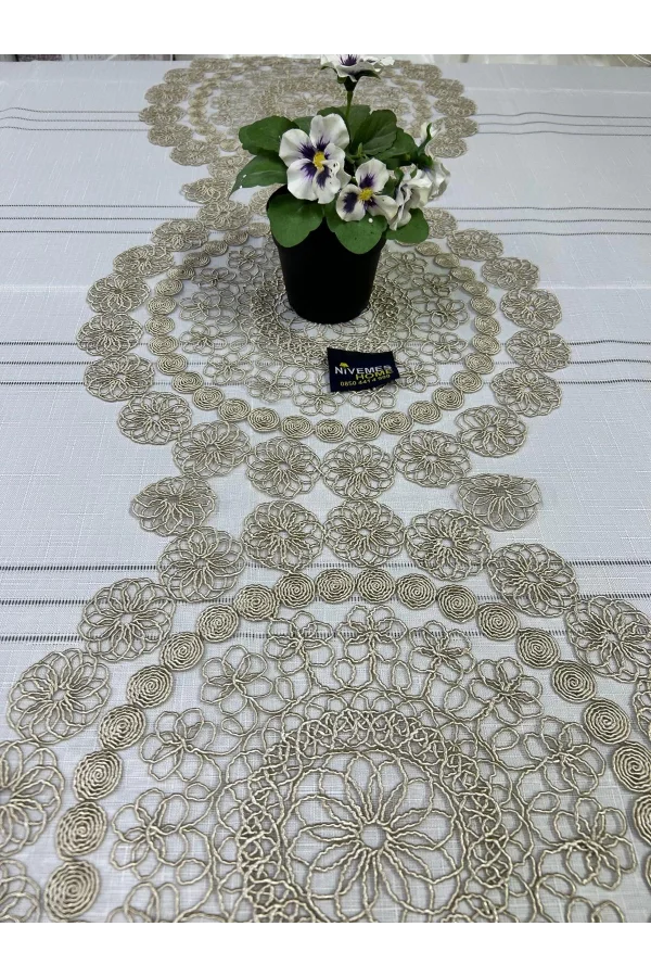 NİVEMESHOME BEJ ÖRME TAKIM 7 PARÇA SUNUMLUK SETİ (RUNNER + SUPLA 6 ADET)