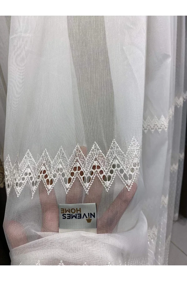 NİVEMESHOME DİVİNA ZİGZAG IŞLEMELİ KREM 1/3 SIK PİLE TÜL PERDE APM