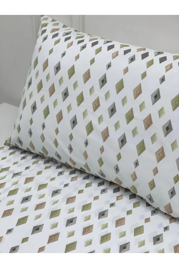 نصفه وعشرون