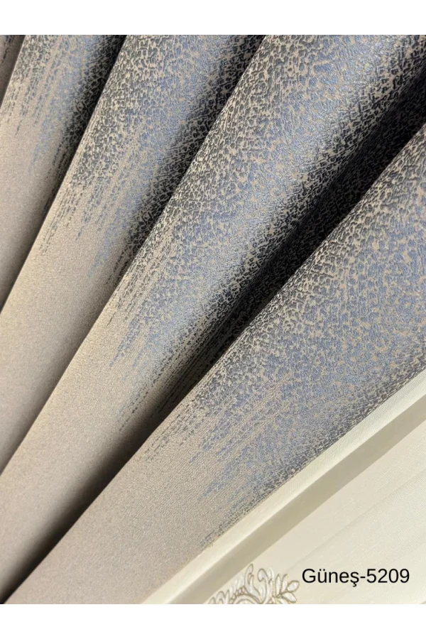 NİVEMESHOME GÜNEŞ FT632121 GÜMÜŞ V-5209 1/3 SIK PİLELİ FON PERDE APM