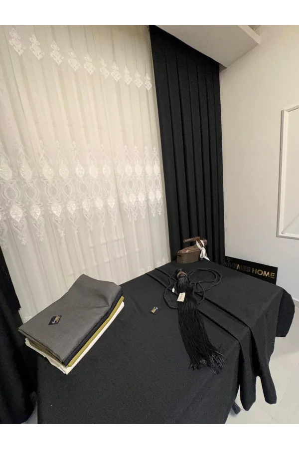 NİVEMESHOME KETEN TREND MASA ÖRTÜSÜ SİYAH  APM