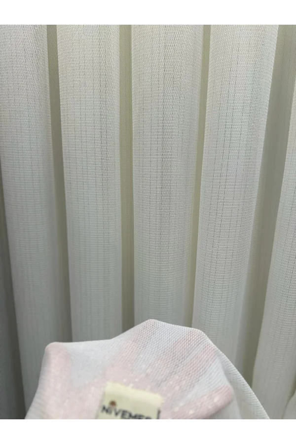 NİVEMESHOME MEVA GOLDGESTREIFTES 1/2,5 DICKES GEFALTERTES TÜLLVORHANG APM