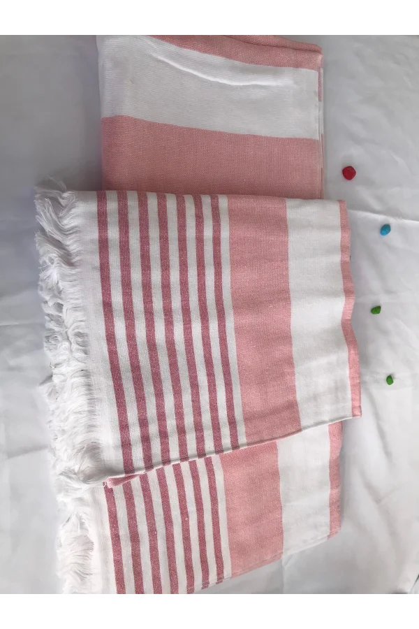 TOALLA DE PLAYA NARCISSHOME CON RAYAS BLANCAS Y FLECOS