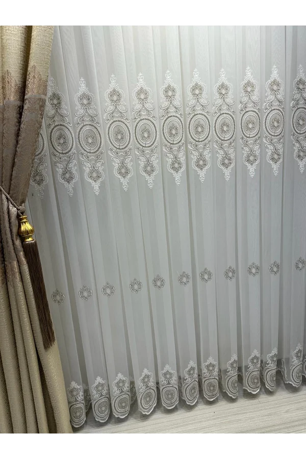 NİVEMESHOME OSNAY MOTİVTELOŞ 1/3 DİCHT GEFALTETER TÜLLGARDINE APM