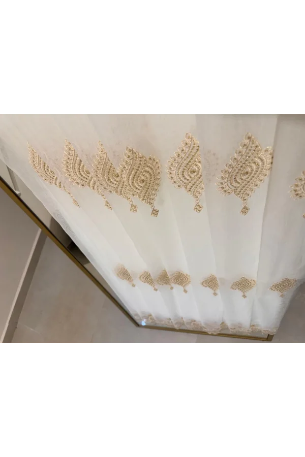 NİVEMESHOME SİNOP 523 V-104 ALTIN İŞLEMELİ 1/3 SIK PİLELİ TÜL PERDE APM