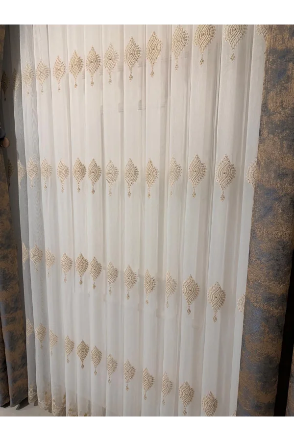 NİVEMESHOME SİNOP 523 V-104 ALTIN İŞLEMELİ 1/3 SIK PİLELİ TÜL PERDE APM