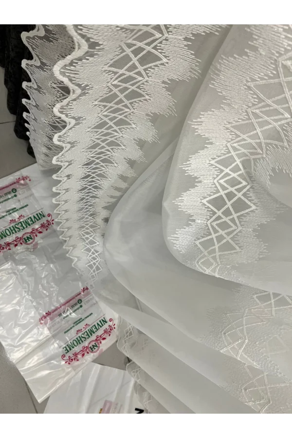 NİVEMESHOME TİTANUM NAKIŞLI KREM H5444 TM 1/3 SIK PİLE TÜL PERDE APM