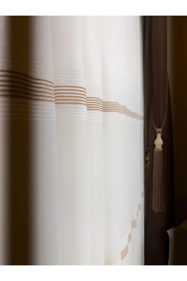 NİVEMESHOME TREND SCHIERENDETAILLIERTES 1/3 DICKFALTIGES TÜLLGARDINE APM