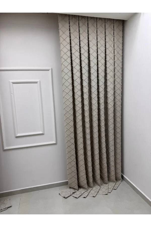 NİVEMESHOME TUNA 105 ROSEN KURUSU 1/3 DICKES GESCHMÜCKTES VORHANG APF