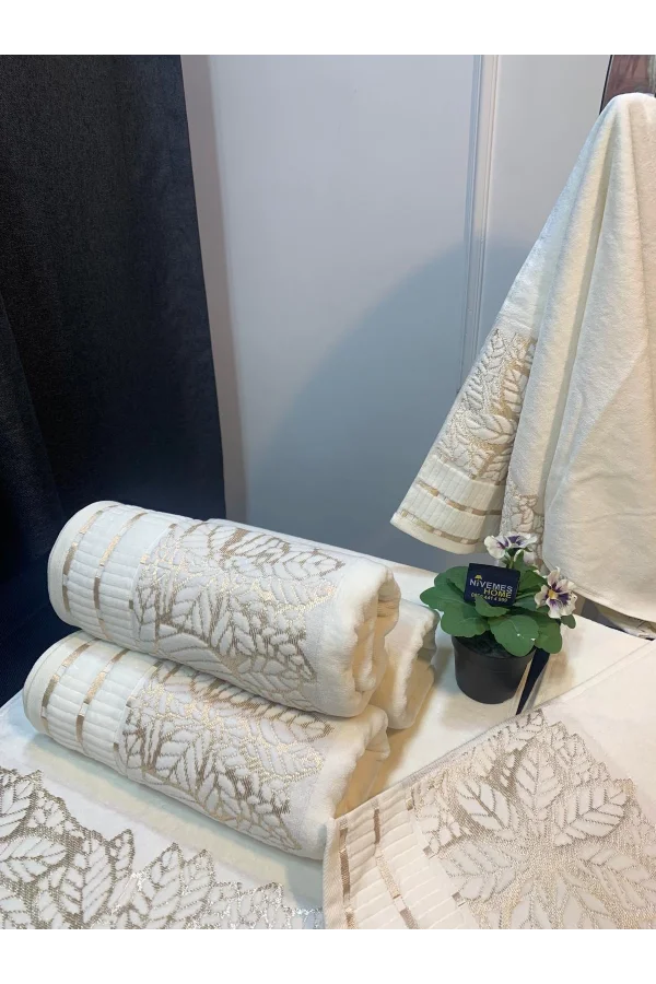 NİVEMESHOME YAPRAK EKRU YÜZ HAVLUSU MÜRDÜM