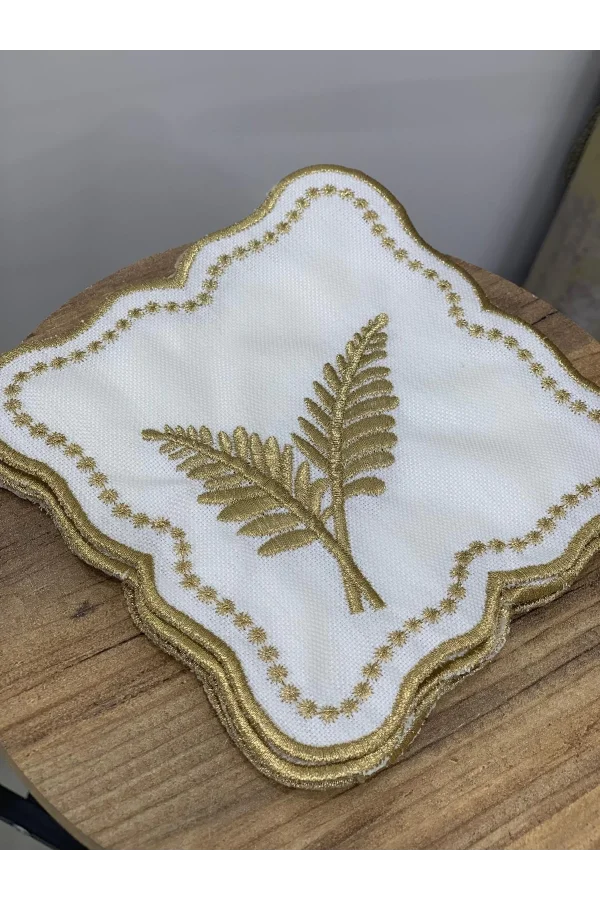 NİVEMESHOME YAPRAK NAKIŞLI GOLD KARE (6 ADET) KETEN KOKTEYL PEÇETESİ KAHVE YANI SUNUMLUK
