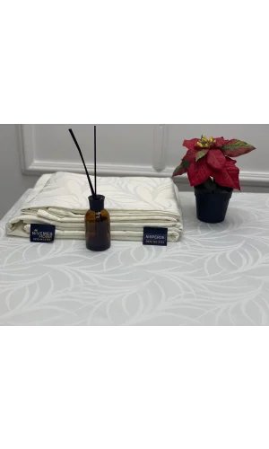 TOVAGLIA ANTIMACCHIA CON FANTASIA FOGLIE CREMA 140X200 NIVEMESHOME