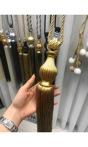 NIVEMESHOME GOLDEN TASSELLED GOLD APARAT CEILING ASSEMBLY BRACKET