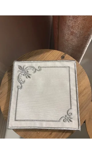 SERVILLETAS DE CÓCTEL DE LINO CUADRADAS DE PLATA BORDADAS NİVEMESHOME MİHRİMAH (6 UNIDADES) PARA SERVIR CAFÉ