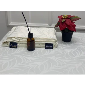 NIVEMESHOME 140X200 CREAM LEAF PATTERNED STAIN-RESISTANT TABLECLOTH
