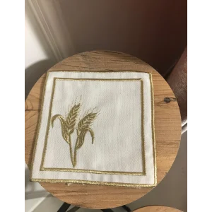 NIVEMESHOME БАРХАТНЫЙ ЗОЛОТОЙ КВАДРАТ С ВЫШИВКОЙ ПШЕНИЧНОЙ СОЛОМКИ (6 ШТУК) ЛЬНЯНОЙ КОКТЕЙЛЬНОЙ САЛФЕТКИ ДЛЯ ПОДАЧИ КОФЕ.