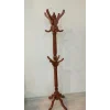 PERCHERO DE MADERA DE NOGAL DE PIE NIVEMESHOME DE 175 CM