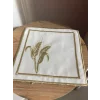 SERVILLETERO DE LINO CON BORDADO DE TRIGO BAÑADO EN ORO EN FORMA DE CUADRADO (CONJUNTO DE 6) PARA CÓCTELES, IDEAL PARA SERVIR JUNTO A LA CAFETERA.