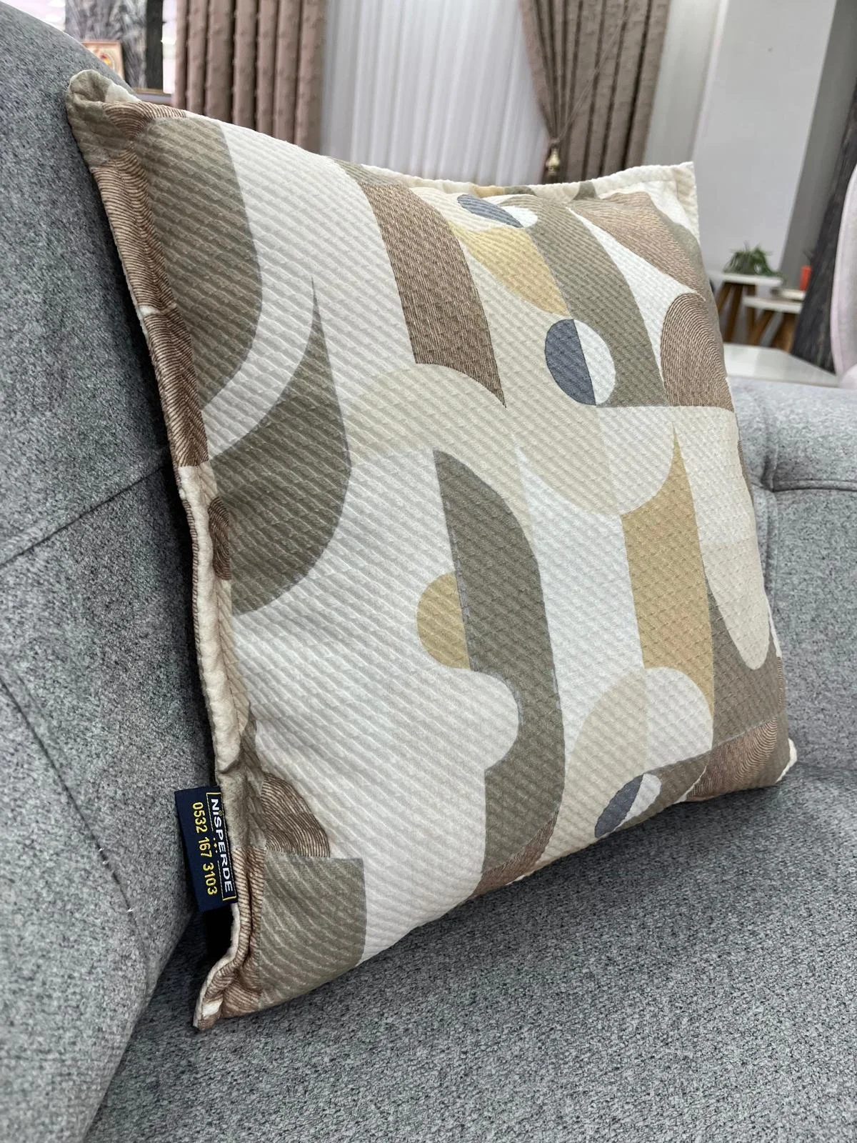 NIVEMESHOME GEOMETRİK  AÇIK KAHVE DESENLİ 45X45 DOLGULU KIRLENT KILIFI