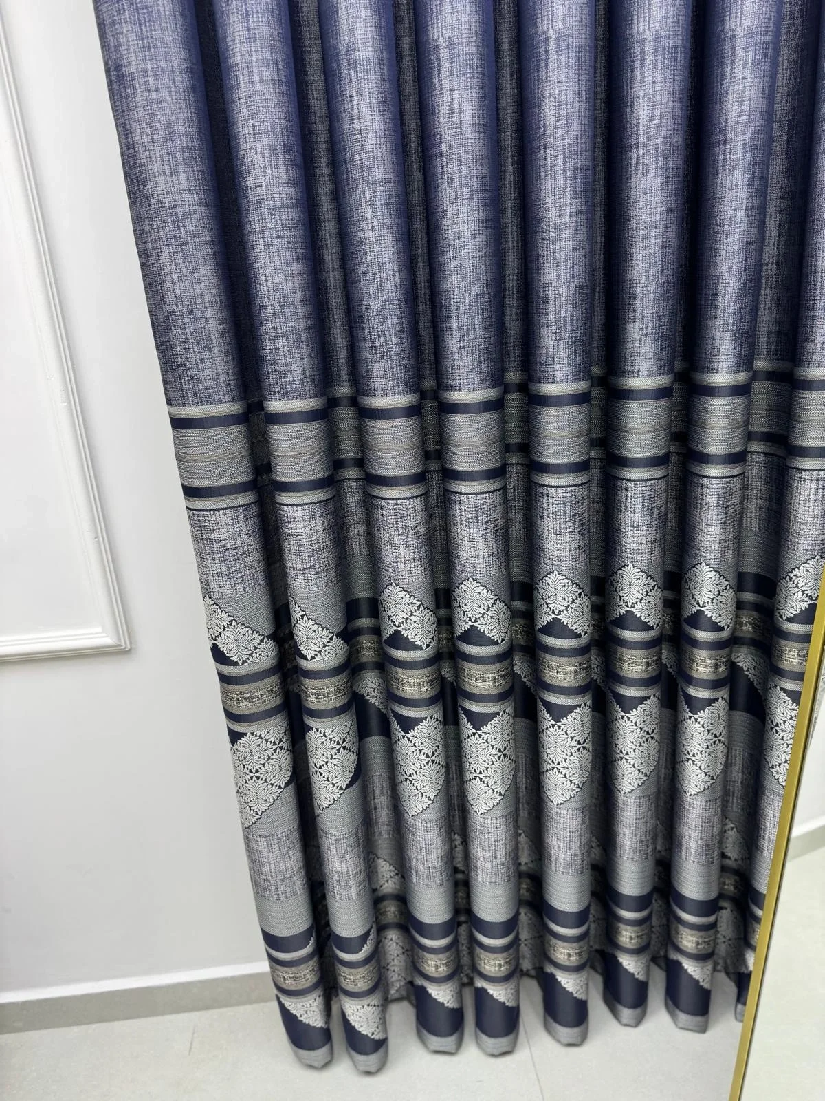 NİVEMESHOME CEYHAN V-502 LACİVERT 1/3 SIK PİLE FON PERDE APM