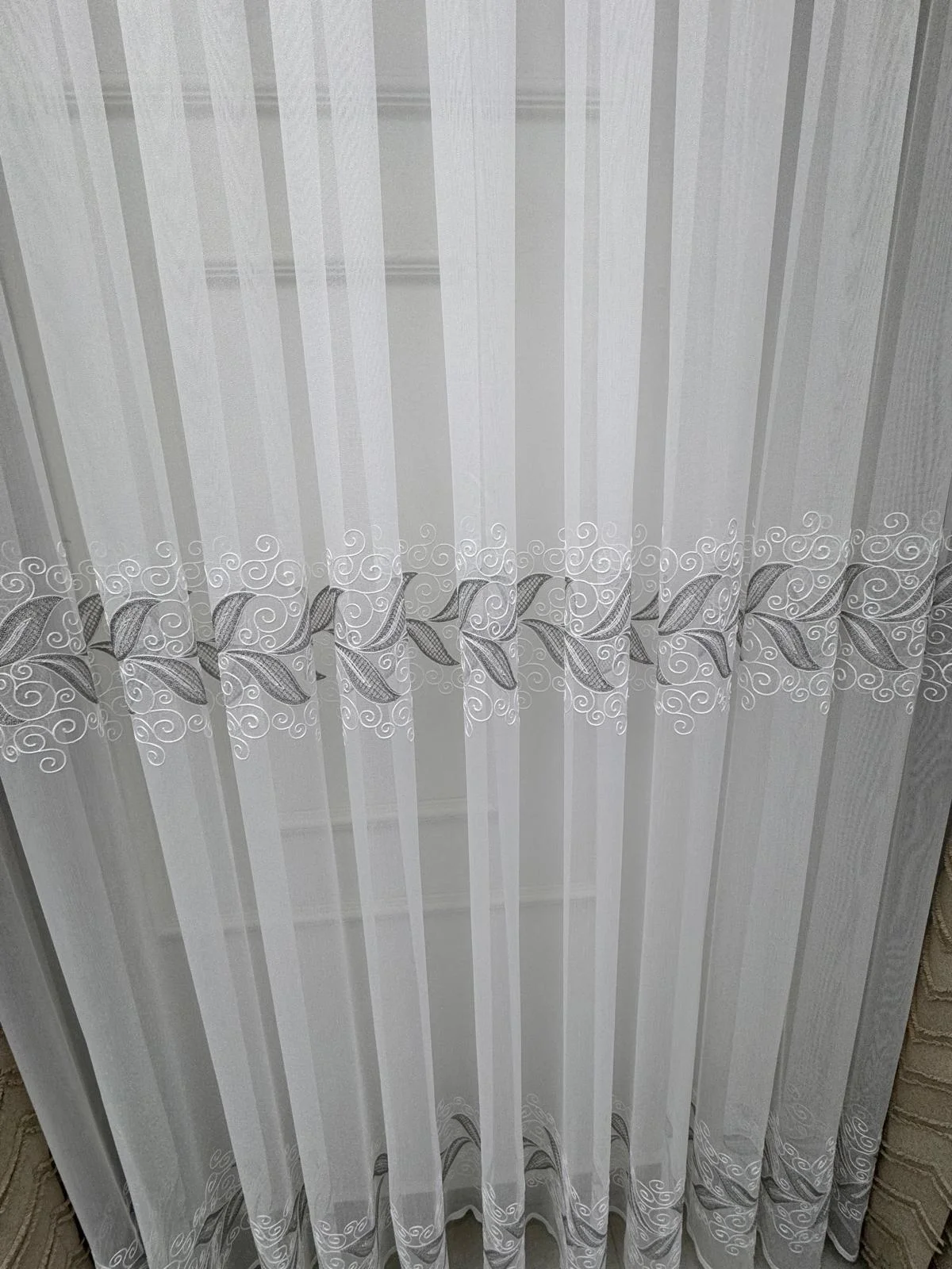 NİVEMESHOME LALE GÜMÜŞ 1/3 PİLELİ TÜL PERDE APM