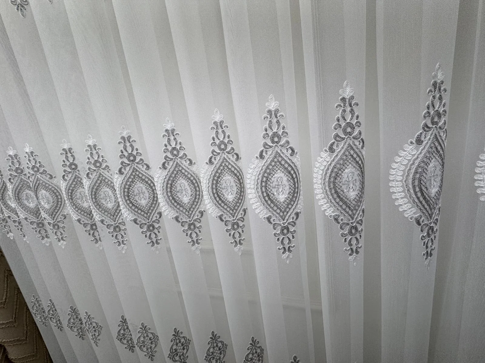 NİVEMESHOME SERAP GÜMÜŞ 1/2,5 PİLELİ BAMBU TÜL PERDESİ