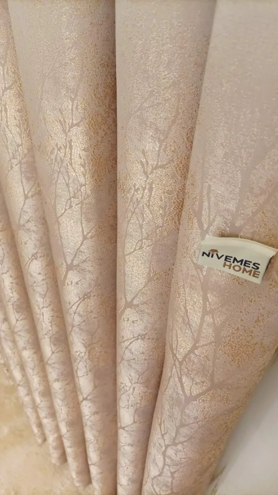 AZRA ŞEKER PINK 1/3 THICK PILE BACKDROP CURTAIN APM
