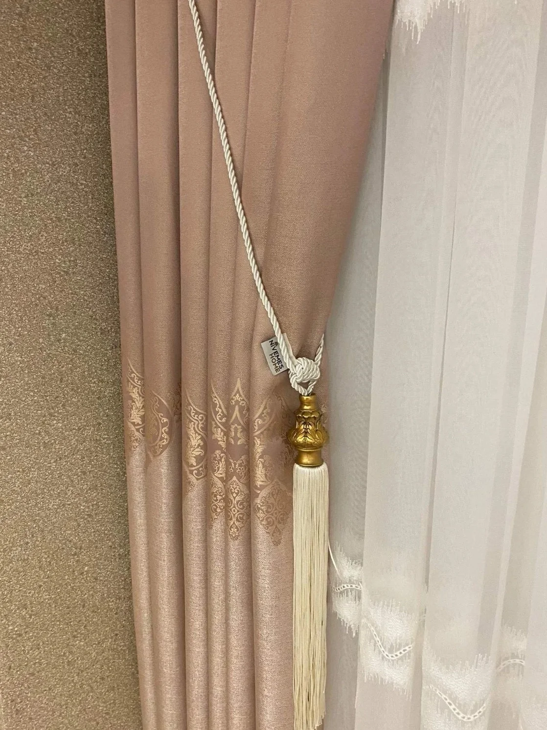 MANDEVİLLA PEMBE FJ612861 1/3 SIK PİLE FON PERDE APM