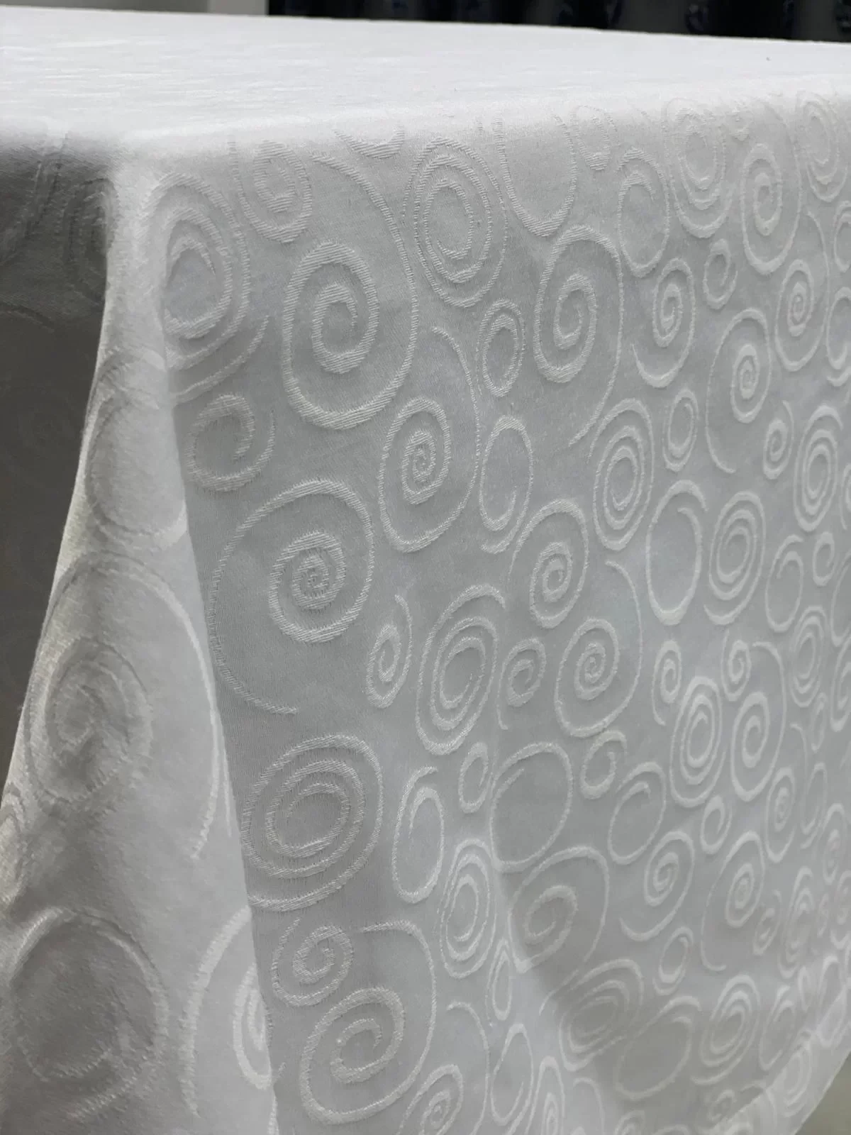 NIVEMESHOME 140X240 WEISSES RUNDES SYMBOL FLECKENFREIE TISCHDECKE