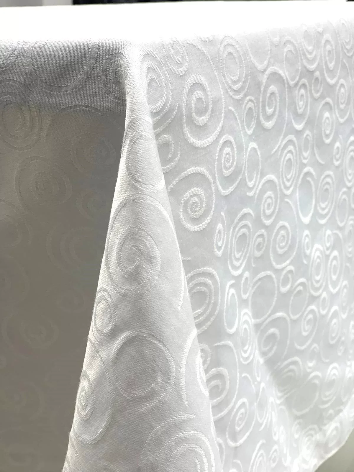 NIVEMESHOME 140X240 WEISSES RUNDES SYMBOL FLECKENFREIE TISCHDECKE
