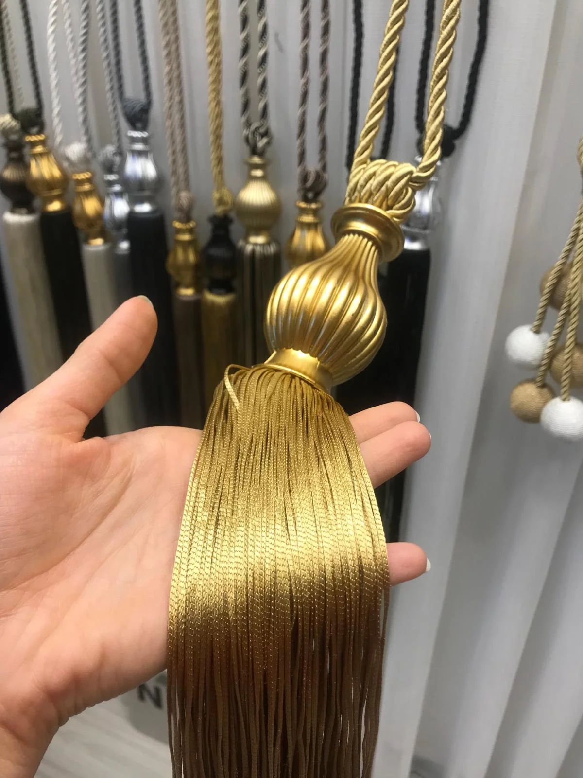 NİVEMESHOME GOLDEN SAÇAKLI GOLD APPARAT CEILING COLLECTION BRACE